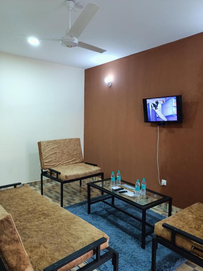 1 Bedroom Fully Furnished Luxurious Apartment Voi Town Dış mekan fotoğraf